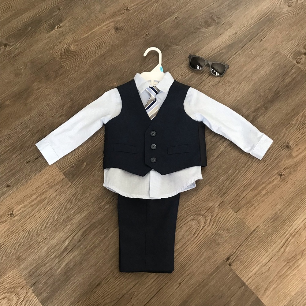 VAN HEUSEN tuxedo set